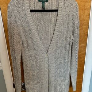 Women’s Cable knit sweater